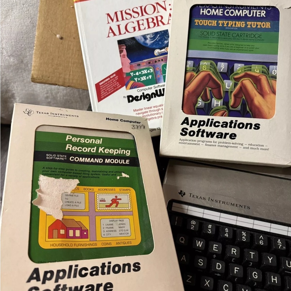 Vintage Texas Instruments TI-99-4A Home Computer w/games, reference guide Tested - Picture 11 of 13